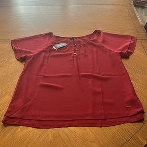 NWT Nautica merlot red layered short sleeve 3 button blouse size medium